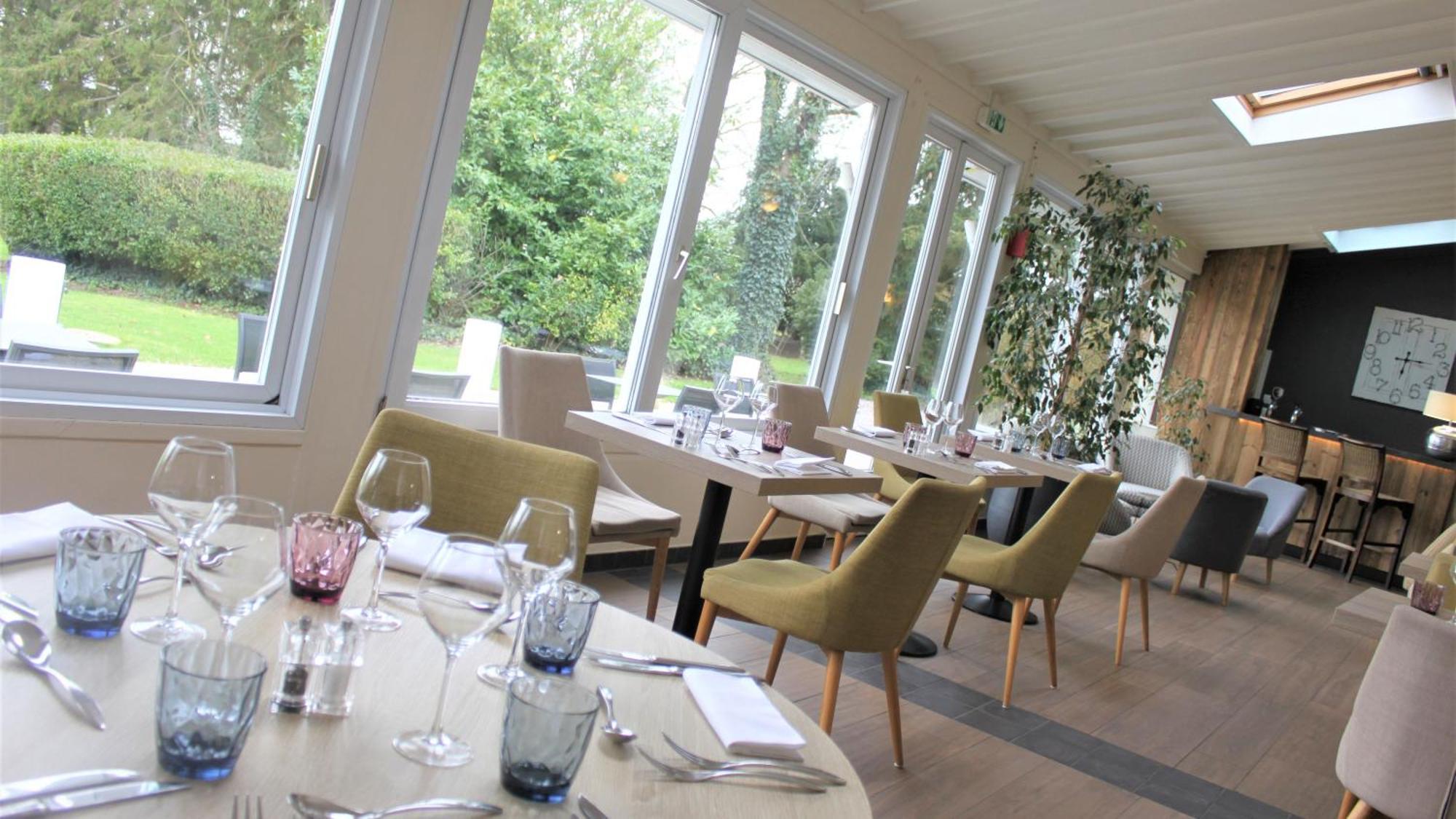 Logis Hotel & Restaurant - Le Manoir De Gavrelle Exterior photo